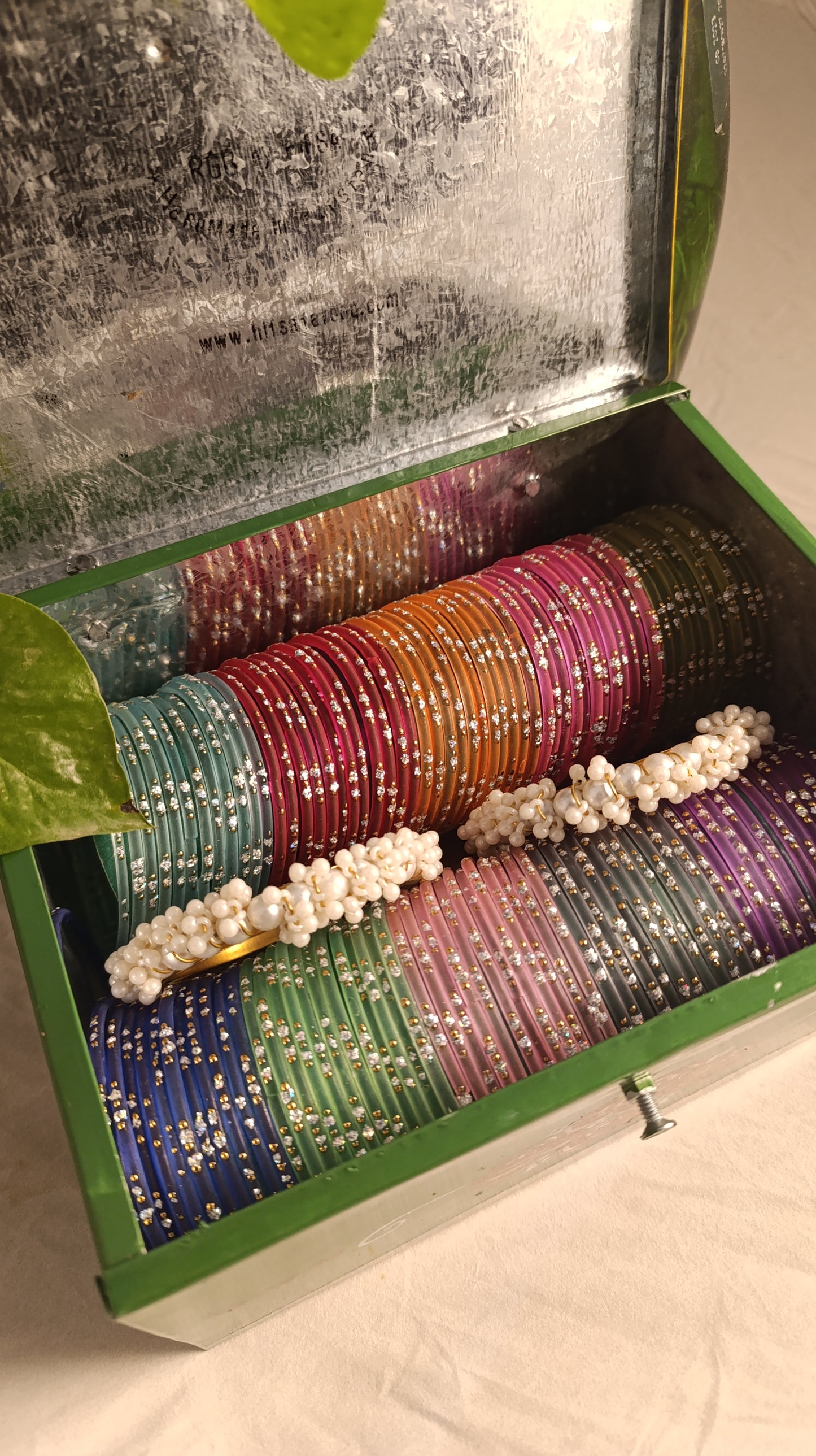 Mahnoor Churian box