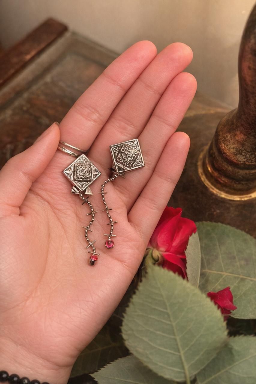 Gudi earrings