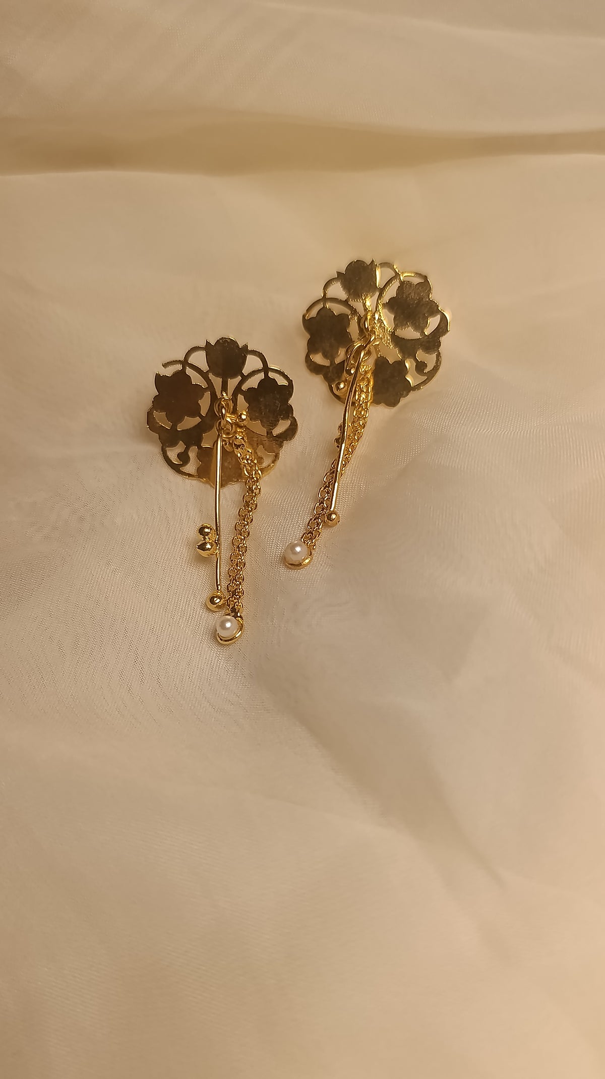 Chalrey earrings