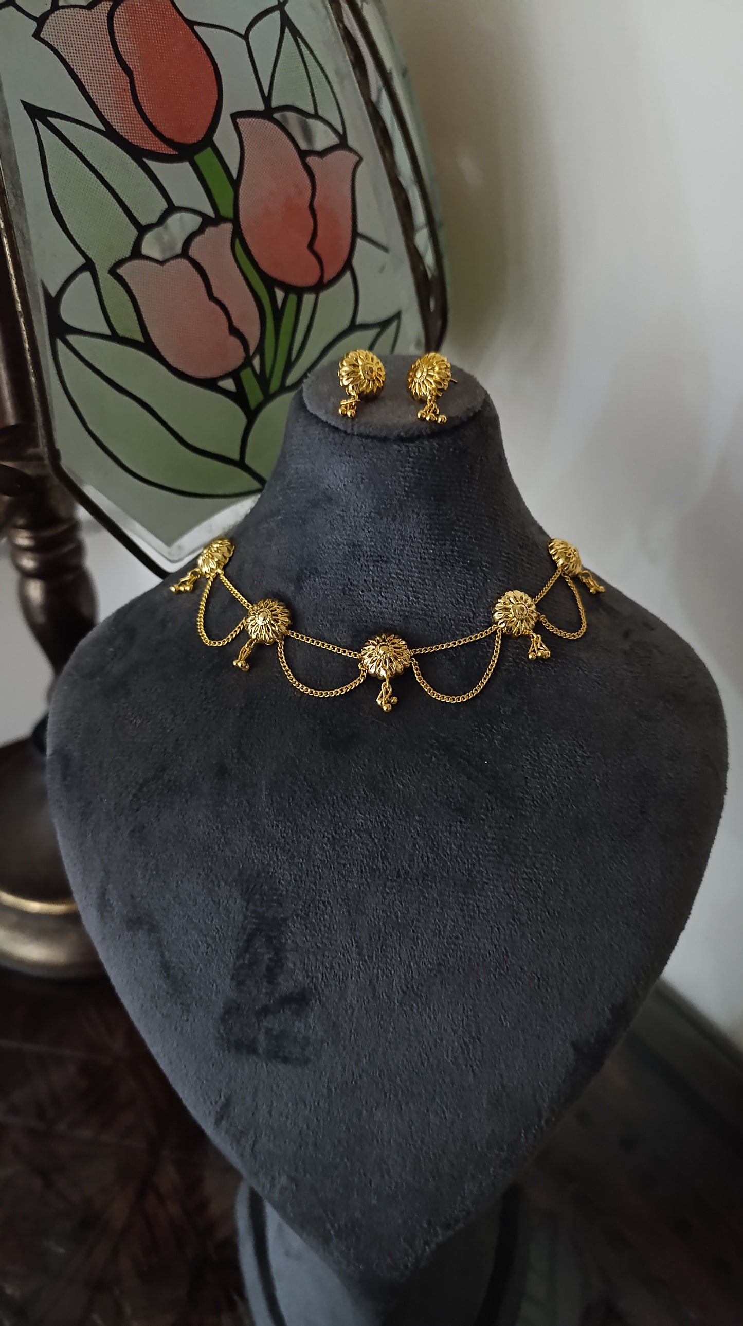 Laila set